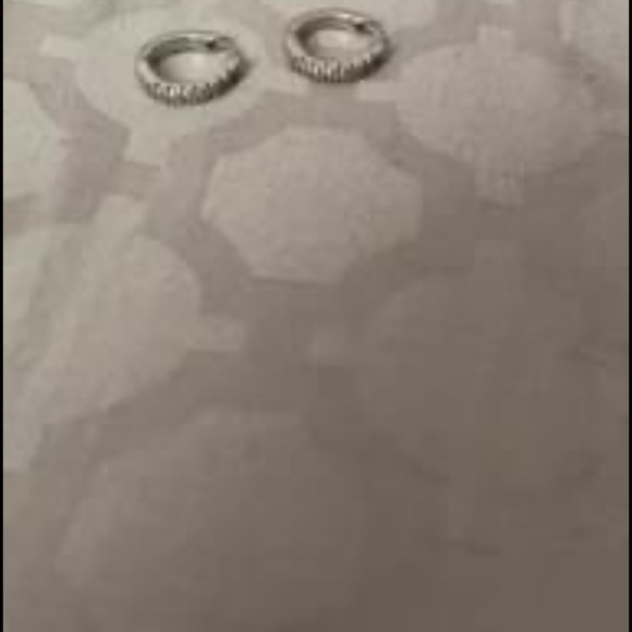 Jewelry - Picture 2 of 2